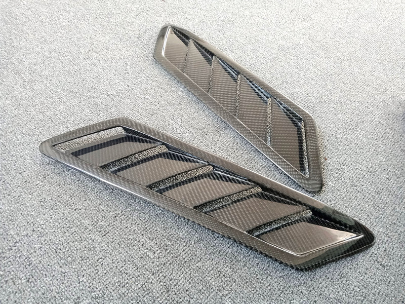 08- R35 Gtr Ni-V1 Style Front Fender Vent