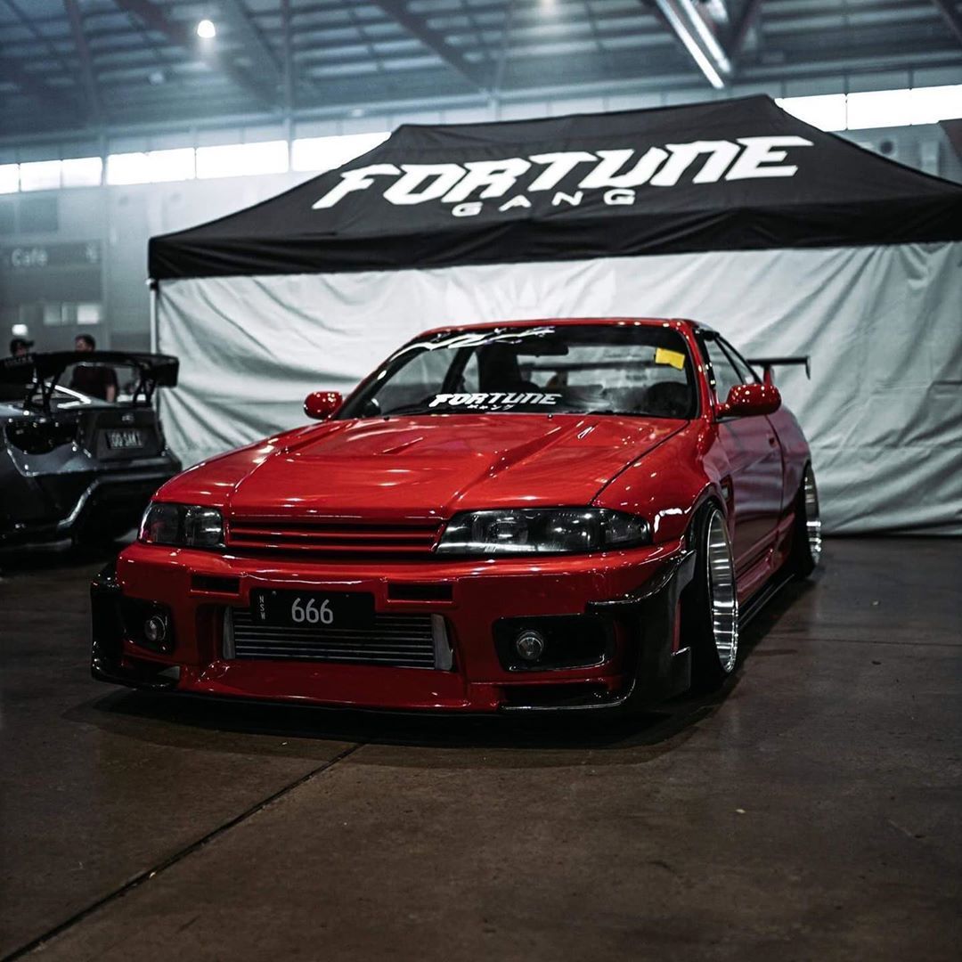 1995-1998 Nissan Skyline R33 GTR Front Bumper Garage Defend Style