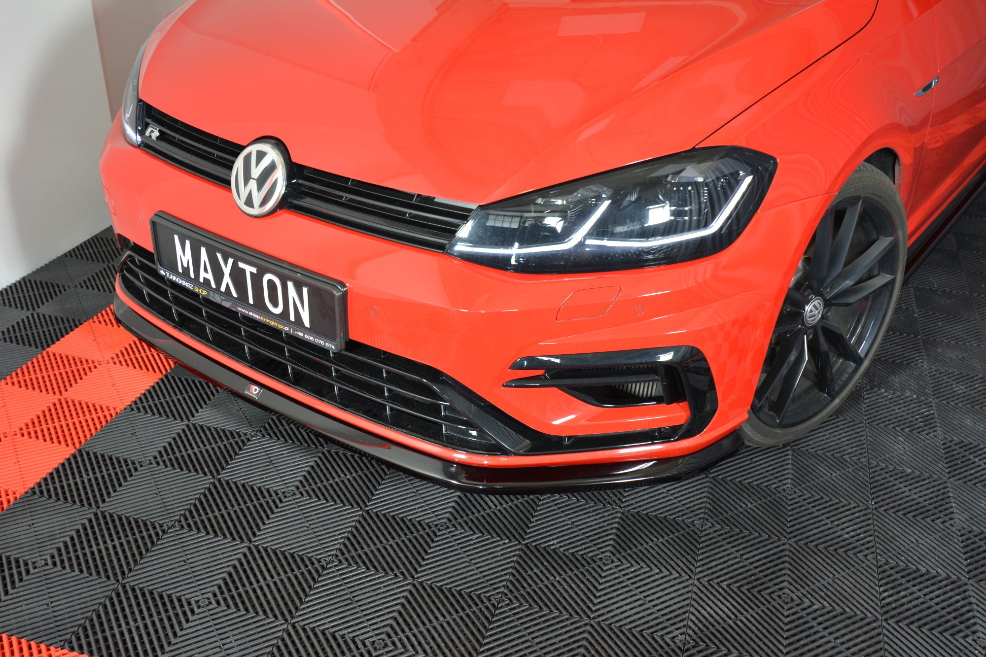 Maxton Design Front Splitter V.6 VW Golf 7 R / R-Line Facelift CARBON LOOK