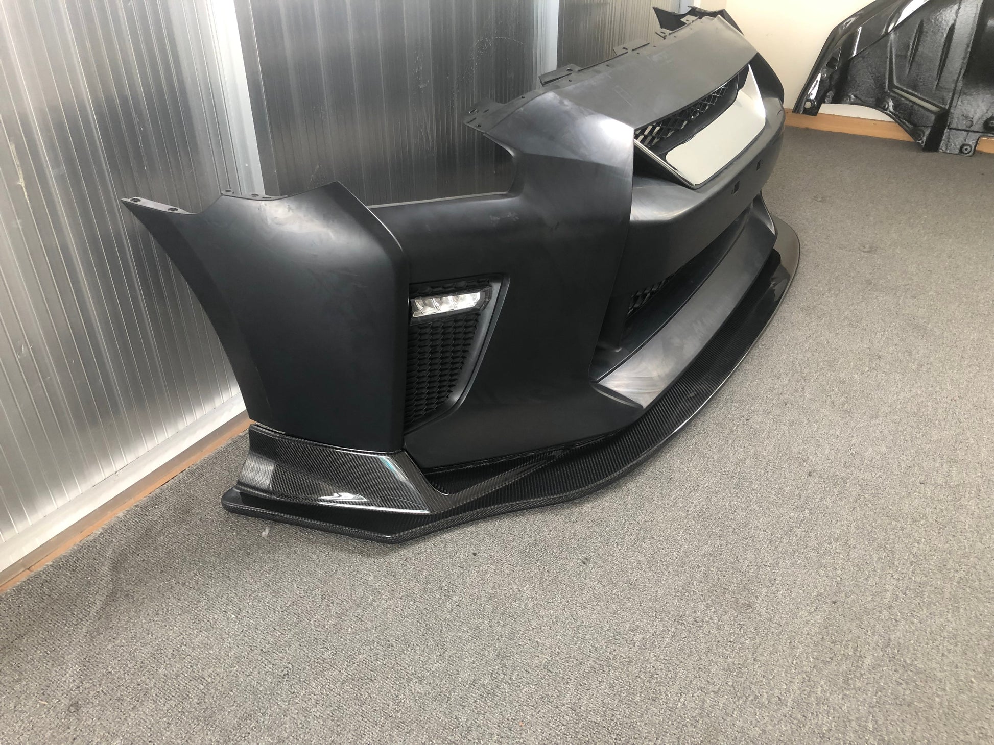 17- R35 Gtr Liberty Walk Ver.1.5 Style Front Lip