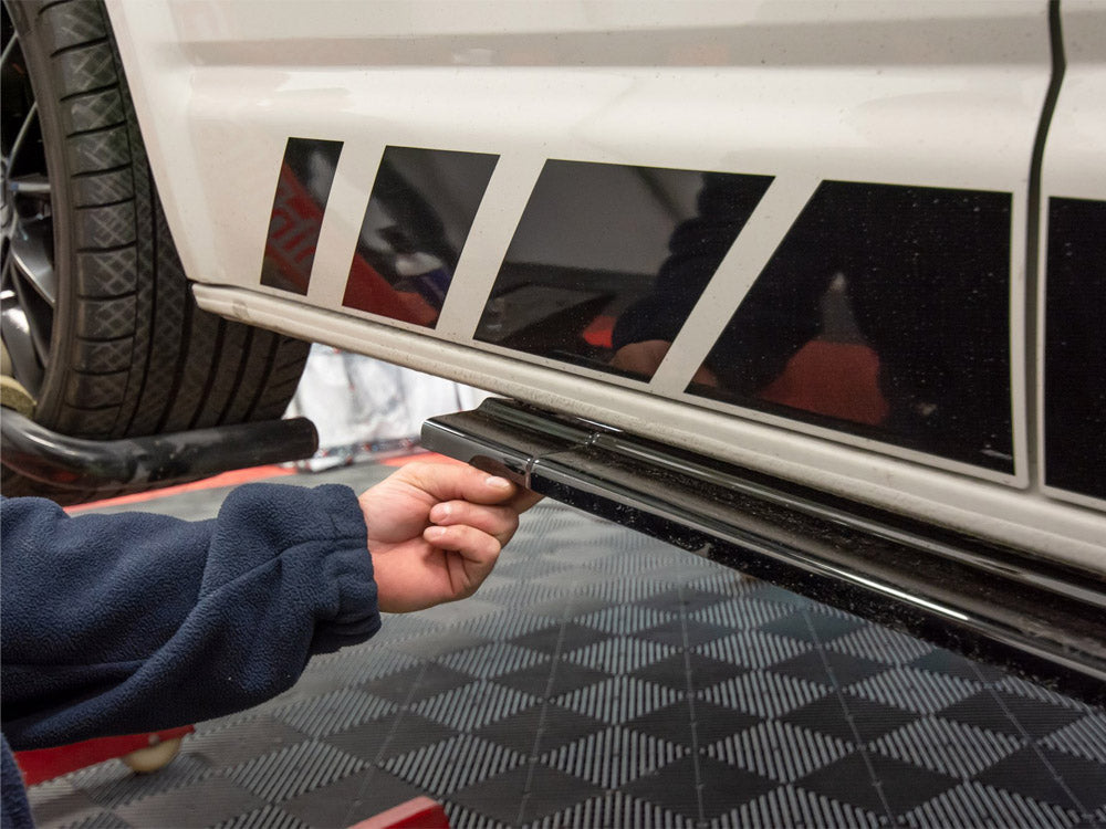 Maxton Design Side Skirts Diffusers VW T6 - Carbon Look