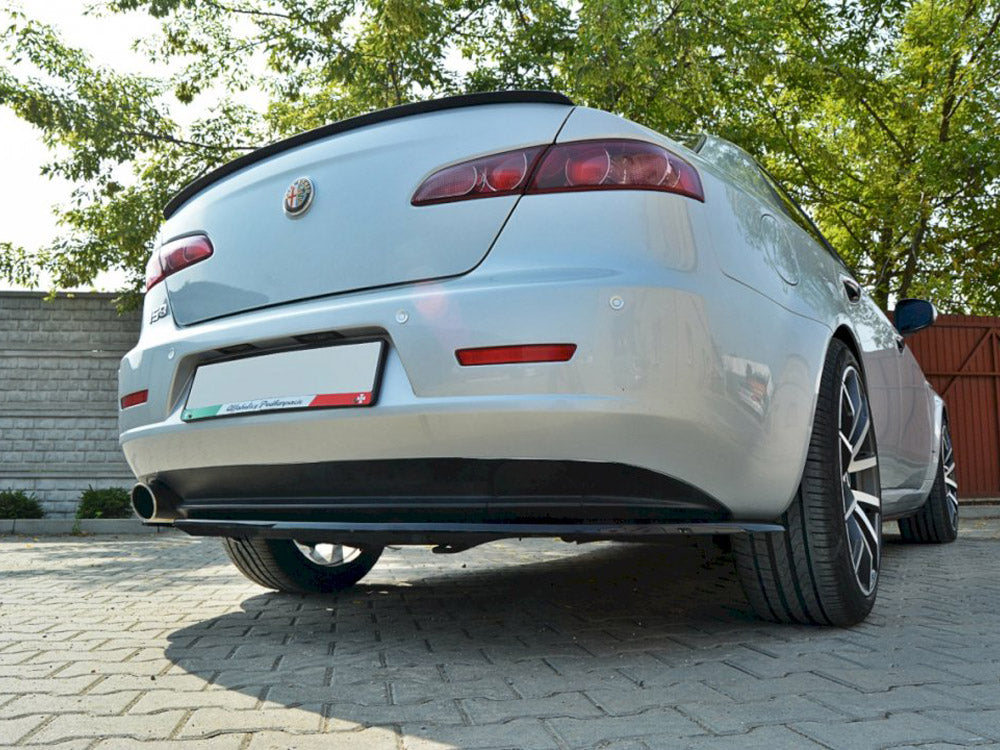Maxton Design Central Rear Splitter Alfa Romeo 159 (Without Vertical Bars) - Carbon Look