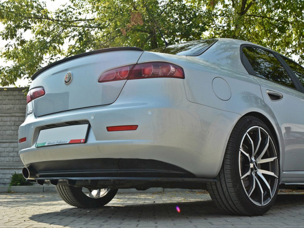 Maxton Design Central Rear Splitter Alfa Romeo 159 (Vertical Bars)