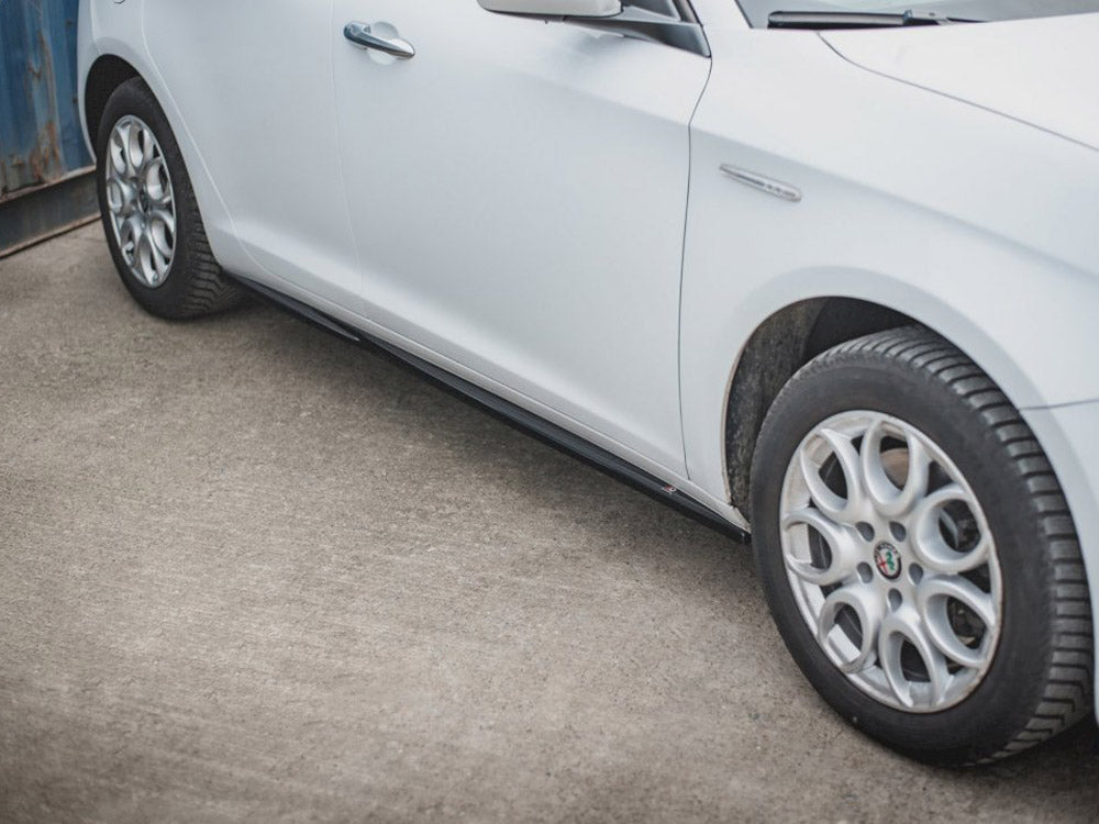 Maxton Design Side Skirts Diffusers V.2 Alfa Romeo Giulietta