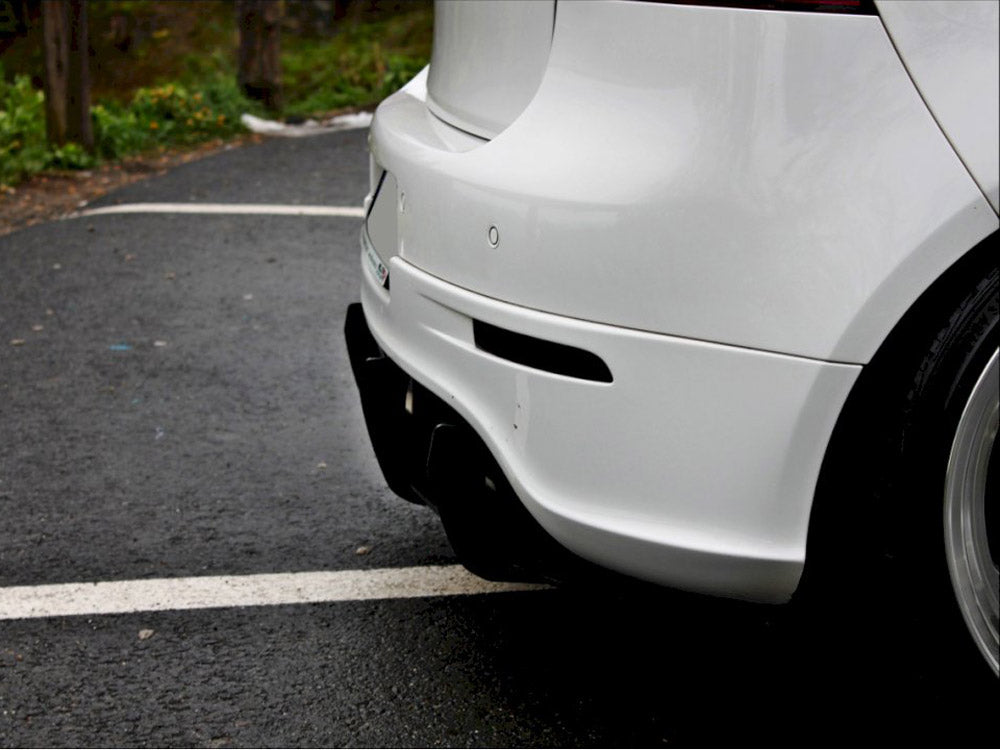 Maxton Design VW Golf V R32 Rear Diffuser