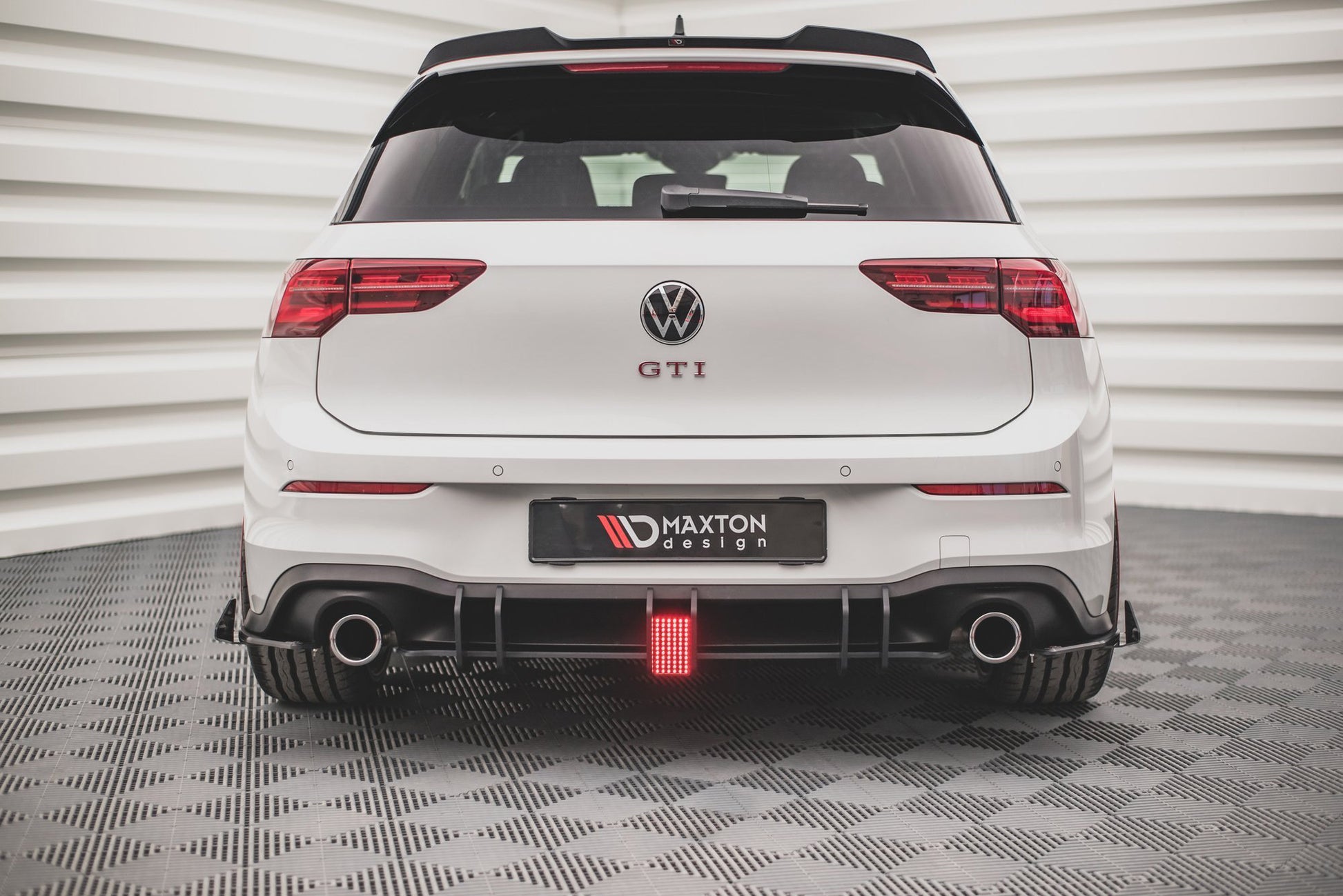 Maxton Design LED STOP Light VW Golf 8 GTI