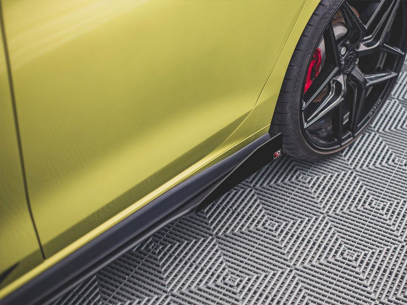 Maxton Design Street PRO Side Skirts Diffusers + Flaps Volkswagen Golf GTI / GTE / GTI Clubsport / R-Line Mk8