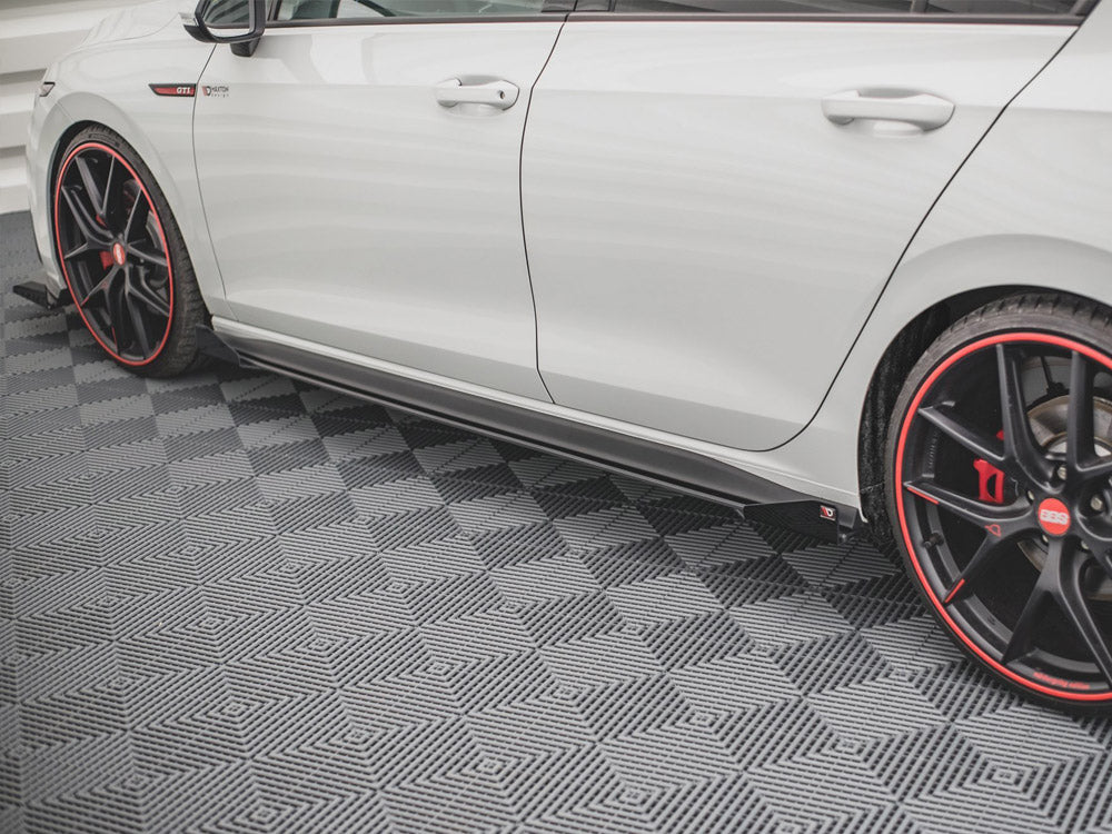 Maxton Design Side Flaps Volkswagen Golf GTI / GTE / GTI Clubsport / R-Line Mk8