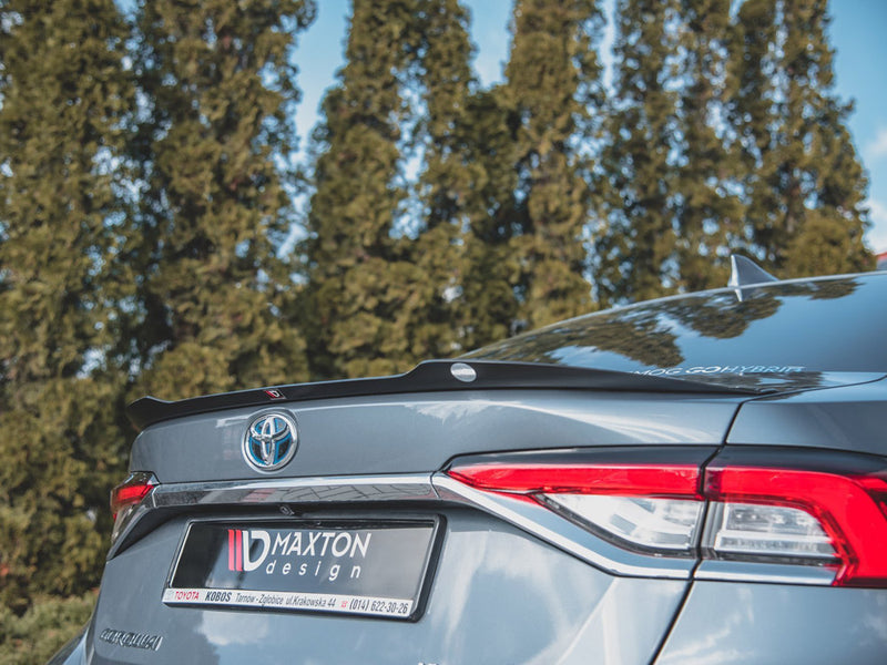 Maxton Design Spoiler CAP Toyota Corolla Mk12 Sedan - Carbon Look