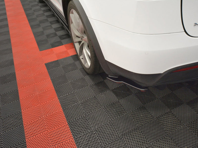 Maxton Design Rear Side Splitters V.2 Tesla Model X (2015-)