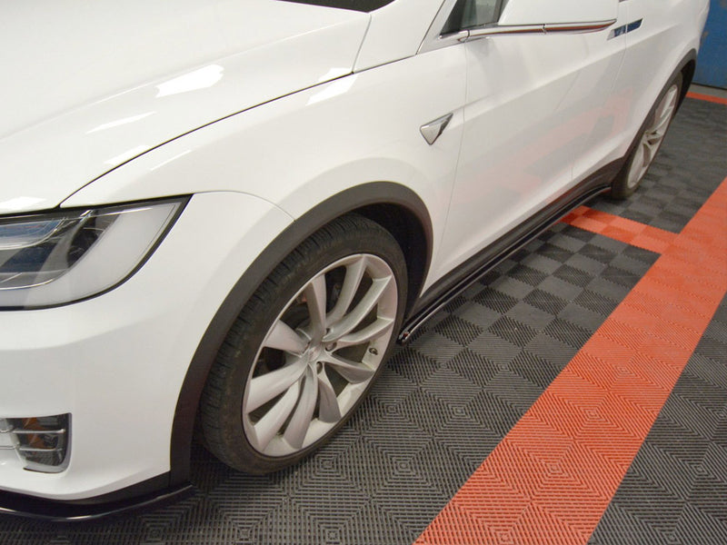 Maxton Design Side Skirts Diffusers V.1 Tesla Model X (2015-)