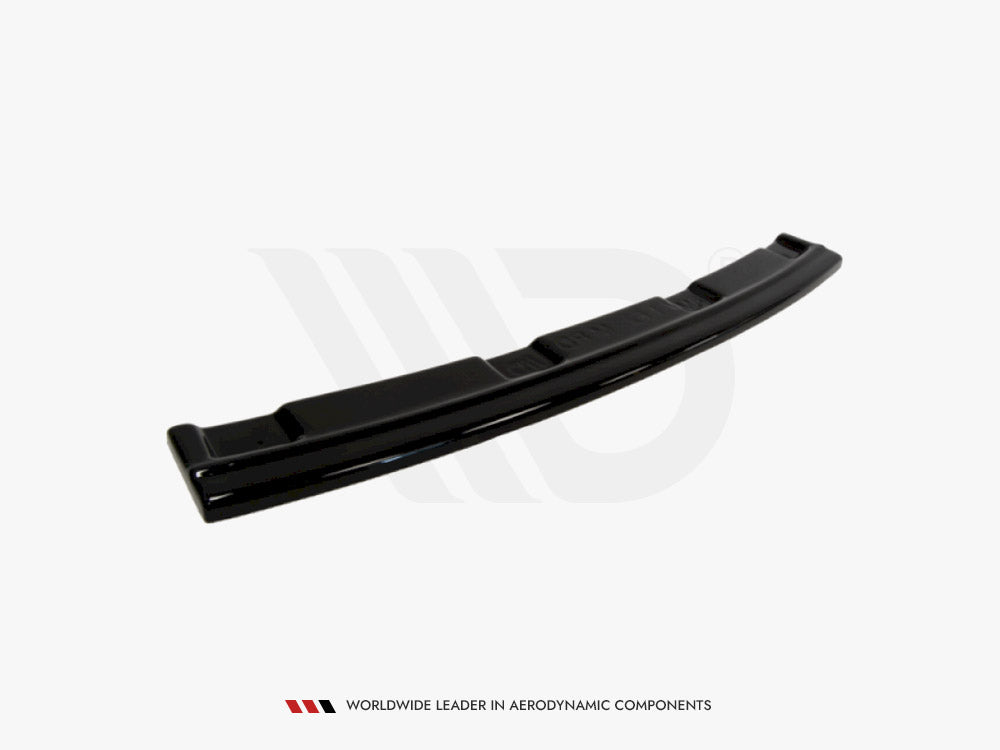 Maxton Design Central Rear Splitter BMW 1 F20 / F21 - Carbon Look