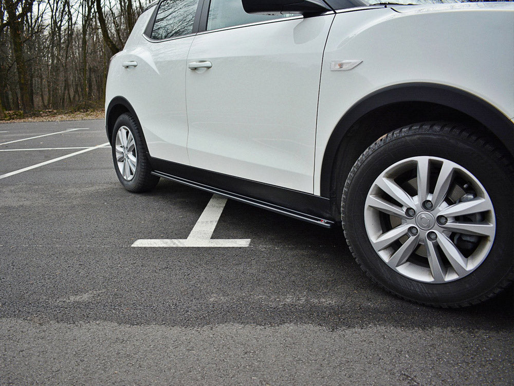 Maxton Design Side Skirts Splitters  Ssangyong Tivoli (2015-2019) - Textured