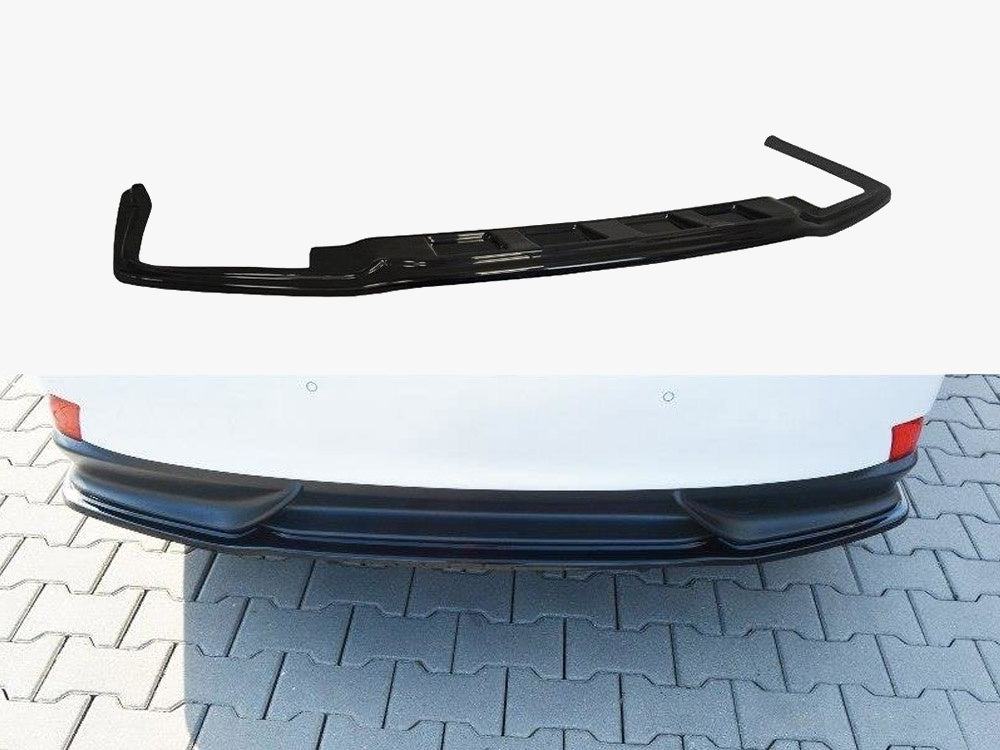 Maxton Design Central Rear Splitter Lexus IS 300H Mk3 - Carbon Look