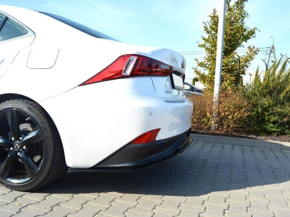 Maxton Design Central Rear Splitter Lexus IS 300H Mk3 - Carbon Look