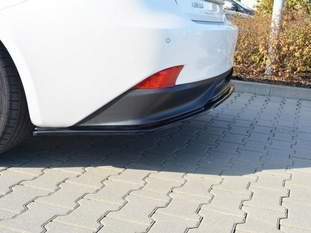 Maxton Design Central Rear Splitter Lexus IS 300H Mk3 - Carbon Look
