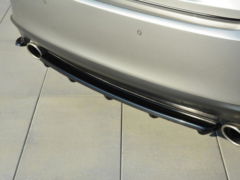 Maxton Design Central Rear Splitter (Vertical Bars) Lexus IS Mk3 T - Textured