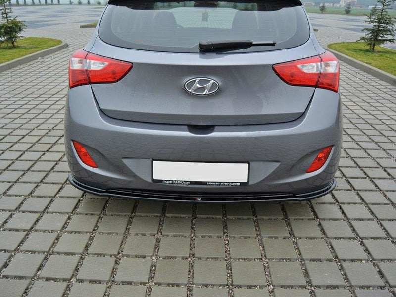 Maxton Design Central Rear Splitter Hyundai I30 Mk2