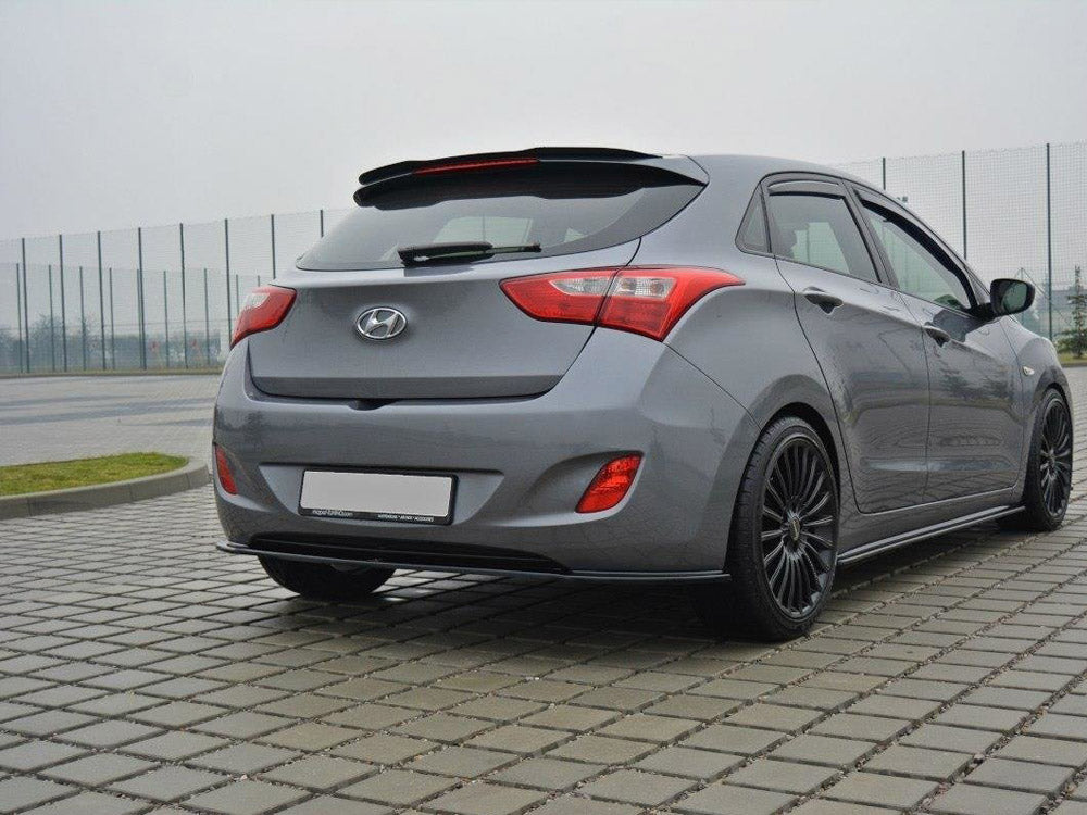 Maxton Design Central Rear Splitter Hyundai I30 Mk2