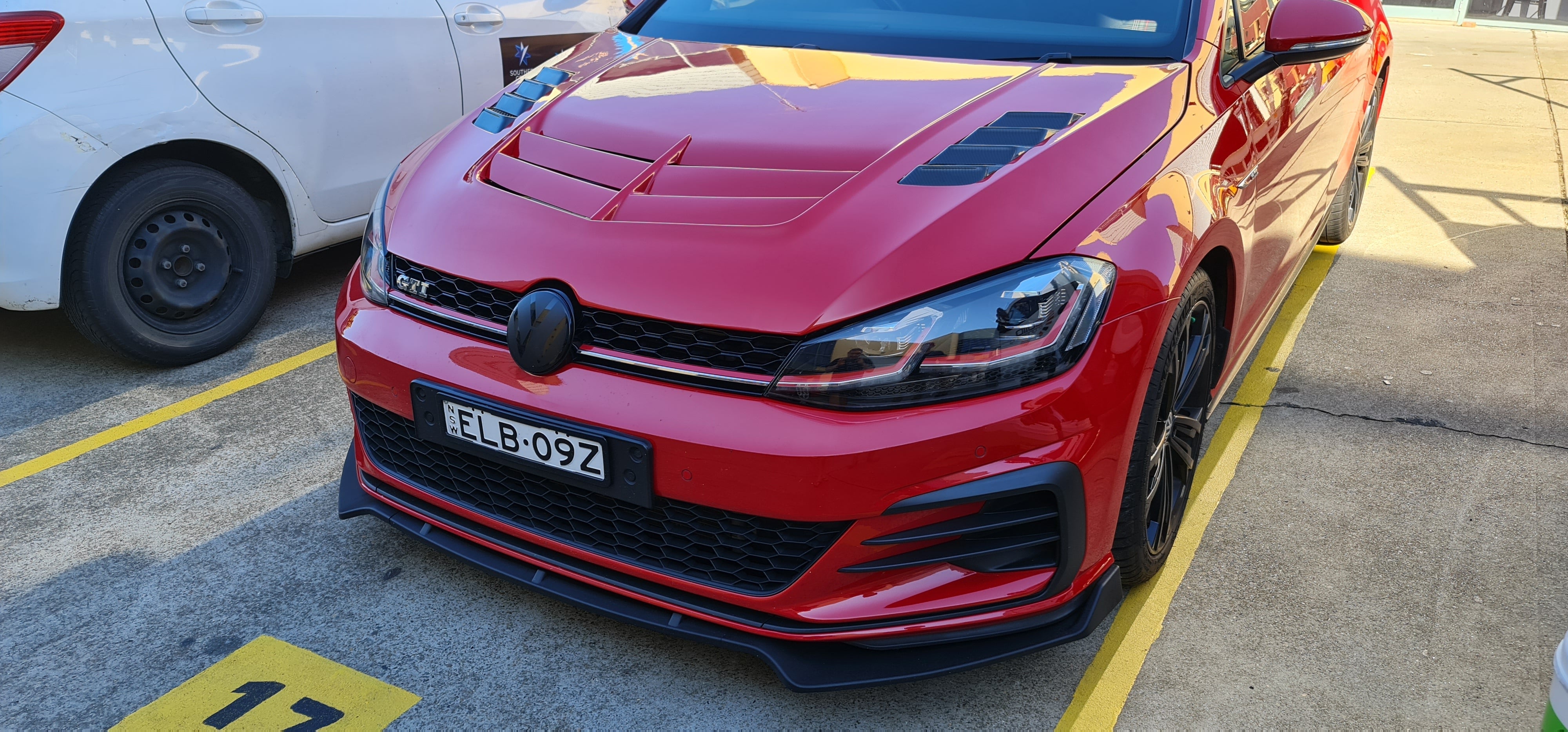 Volkswagen Golf Mk7/Mk7.5 Type 1 Hood Accessories