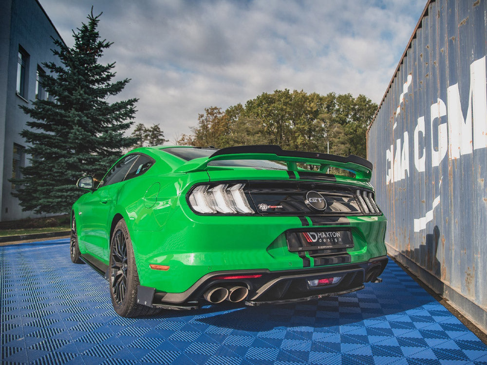 Maxton Design Central Rear Splitter Ford Mustang GT Mk6 Facelift (2017-)
