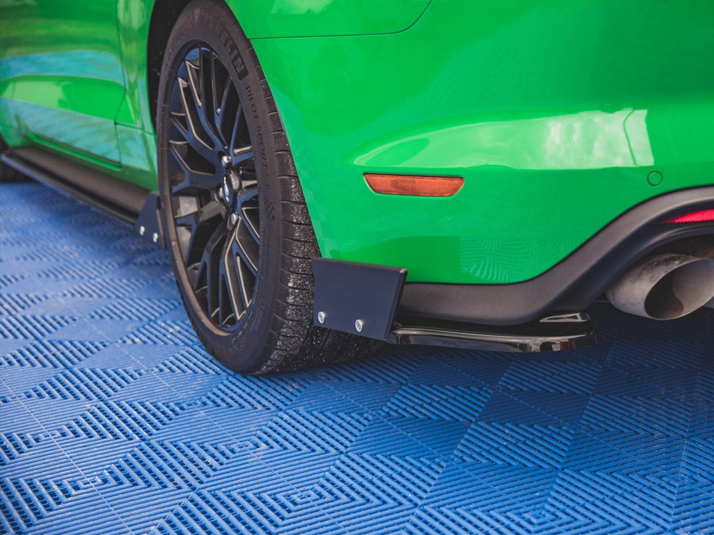 Maxton Design Rear Side Splitters V.1 + Flaps Ford Mustang GT Mk6 Facelift