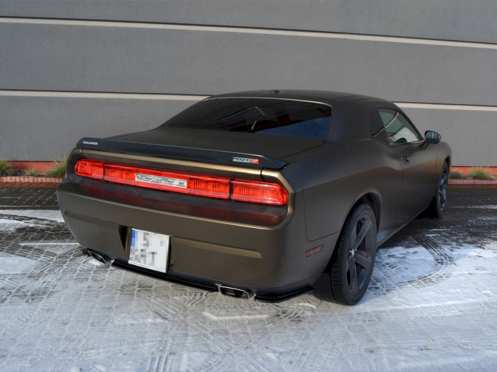 Maxton Design Central Rear Splitter Dodge Challenger Mk3 PHASE-1 SRT8 Coupe