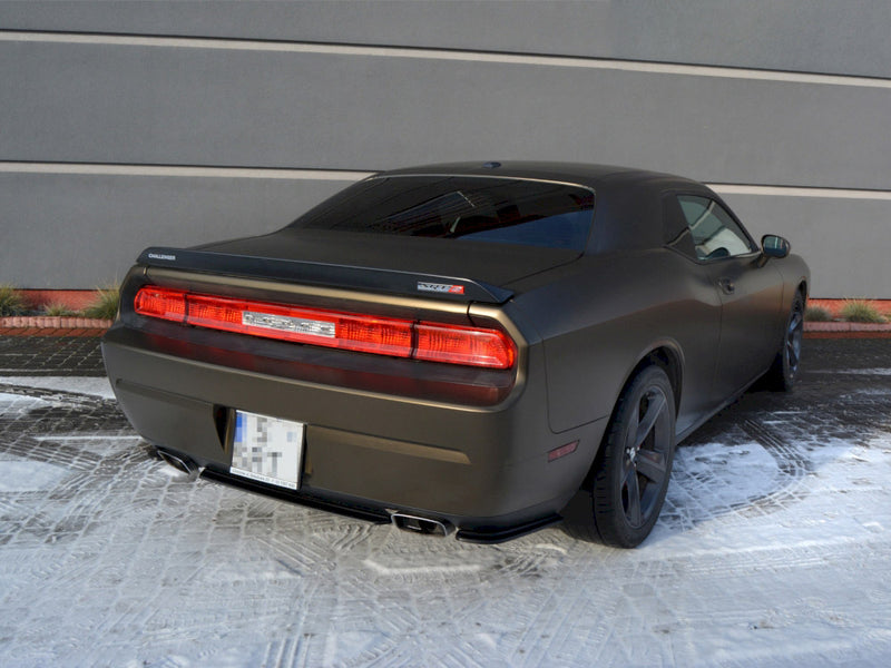 Maxton Design Central Rear Splitter Dodge Challenger Mk3 PHASE-1 SRT8 Coupe