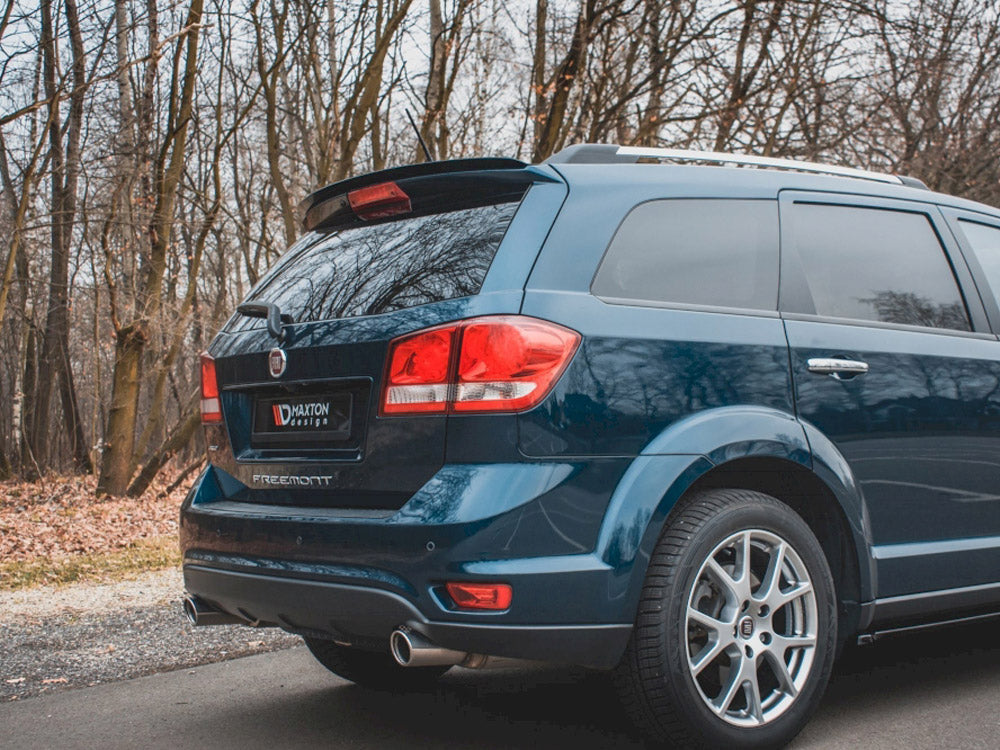 Maxton Design Spoiler CAP Fiat Freemont (2011-2015) - Carbon Look