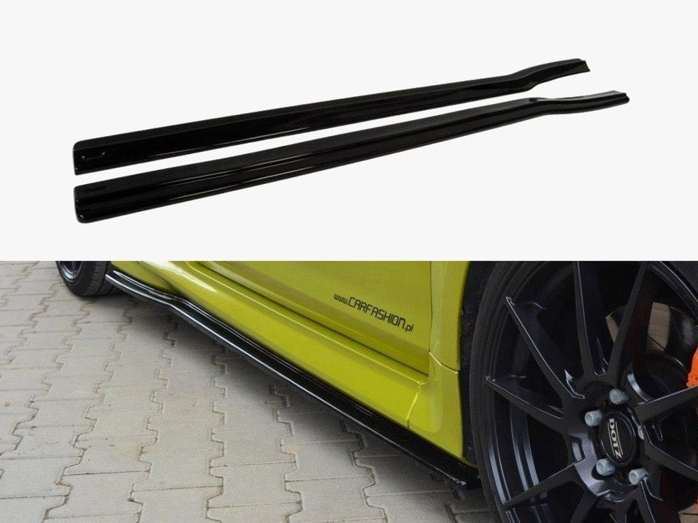 Maxton Design Side Skirts Diffusers Ford Focus MK2 RS - Carbon Look
