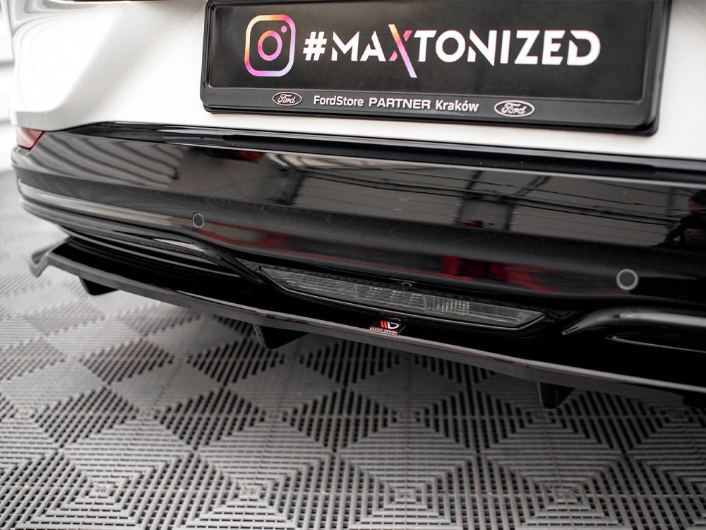 Maxton Design Central Rear Splitter (Vertical Bars) Ford Mustang Mach-e Mk1