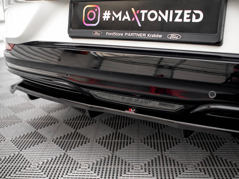 Maxton Design Central Rear Splitter (Vertical Bars) Ford Mustang Mach-e Mk1