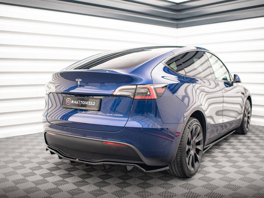 Maxton Design Rear Splitter (Vertical Bars) Tesla Model Y