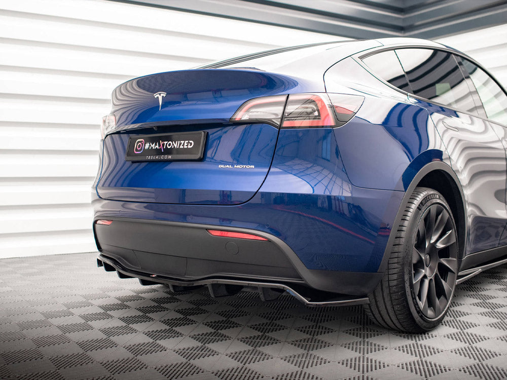 Maxton Design Rear Splitter (Vertical Bars) Tesla Model Y