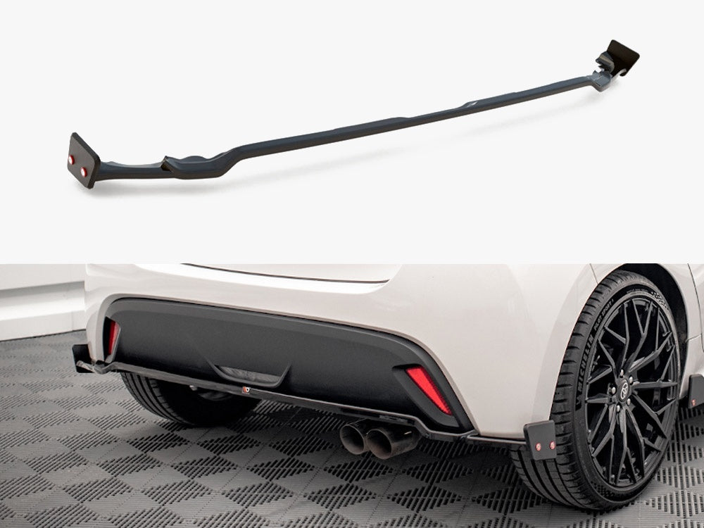 Maxton Design Rear Splitter V.1 + Flaps Toyota Yaris Mk4