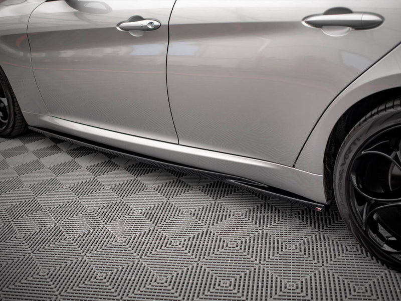 Maxton Design Side Skirts Diffusers Alfa Romeo Giulia Sport