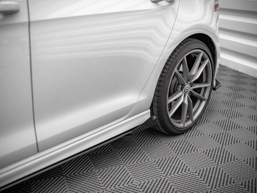 Maxton Design Side Flaps VW Golf R Mk7