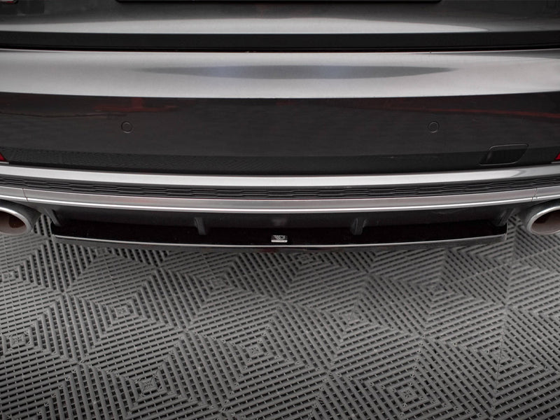 Maxton Design Central Rear Splitter Audi S8 D5