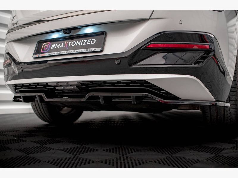 Maxton Design Central Rear Splitter (Vertical Bars) Kia EV6 GT-Line Mk1
