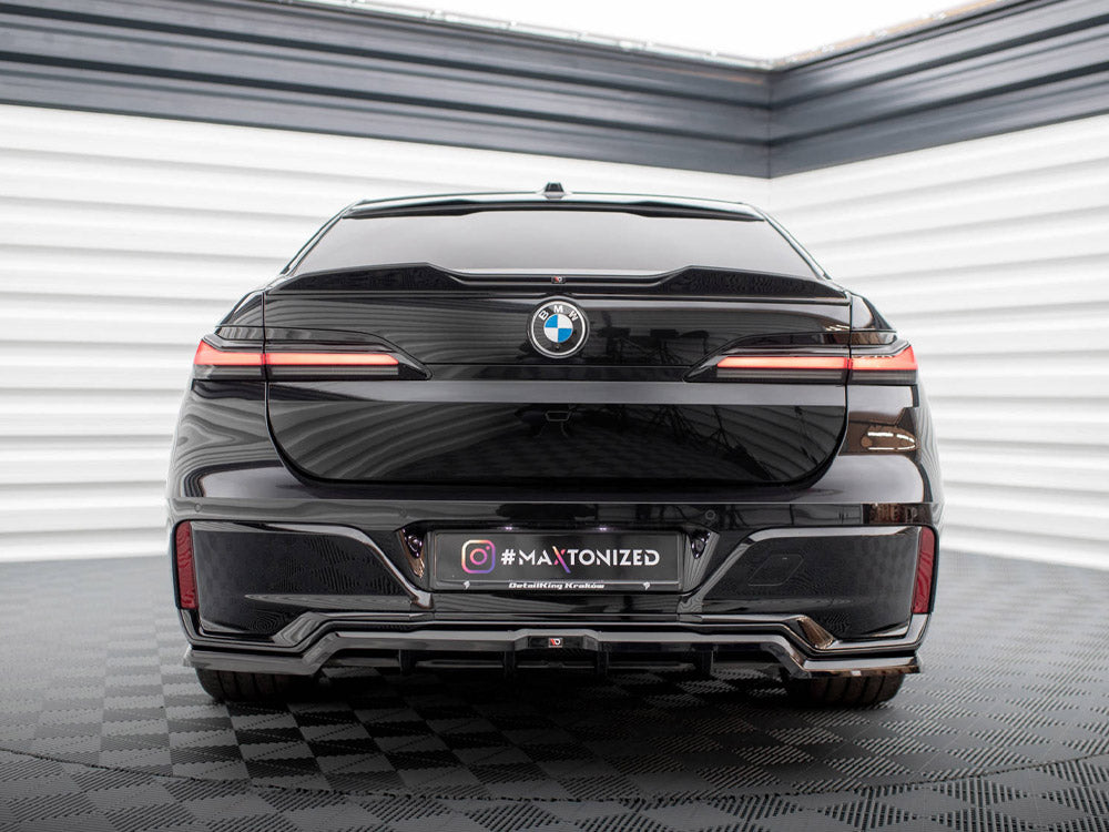 Maxton Design Central Rear Splitter (Vertical Bars) BMW 7 M-Pack G70