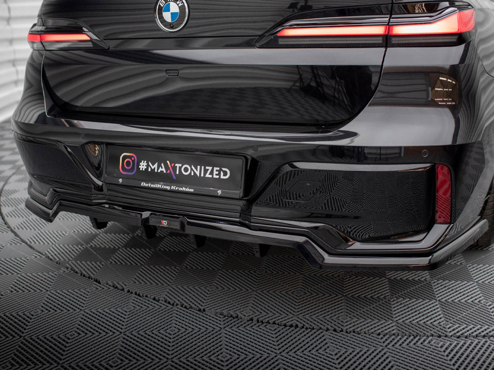 Maxton Design Central Rear Splitter (Vertical Bars) BMW 7 M-Pack G70