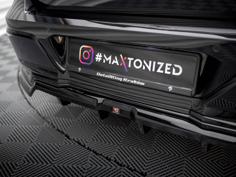 Maxton Design Central Rear Splitter (Vertical Bars) BMW 7 M-Pack G70