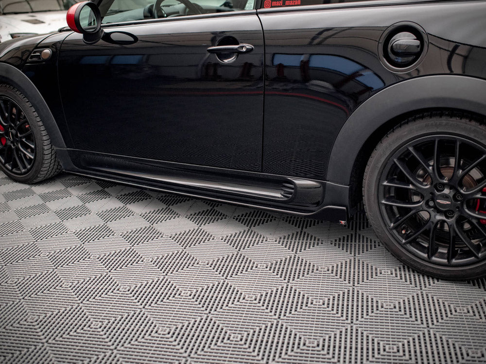 Maxton Design Side Skirts Diffusers V.2 Mini Cooper John Cooper Works R56