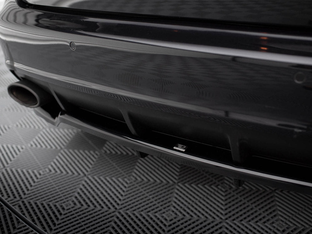 Maxton Design Central Rear Splitter (Vertical Bars) Audi RS6 Avant C6