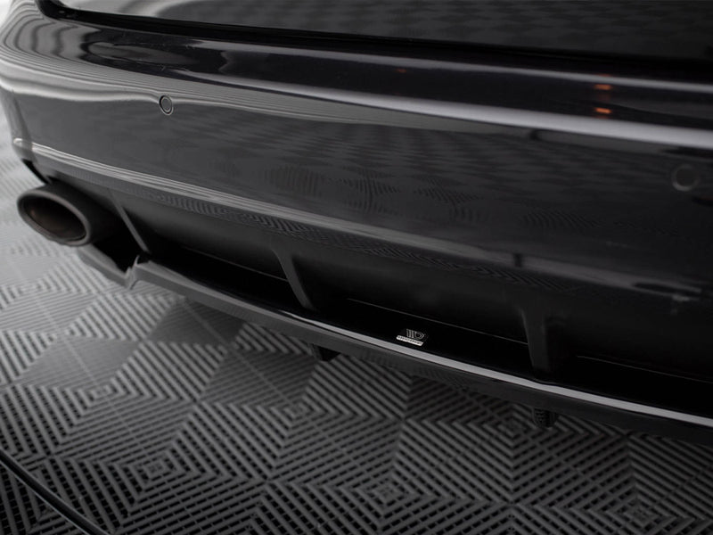 Maxton Design Central Rear Splitter (Vertical Bars) Audi RS6 Avant C6
