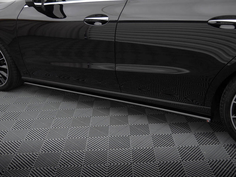 Maxton Design Side Skirts Diffusers Mercedes-Benz CLA C118