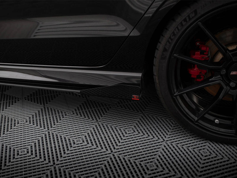 Maxton Design Street PRO Side Skirts Diffusers V.1 + Flaps Audi RS3 Sedan 8V Facelift - Black-Red + Gloss Flaps