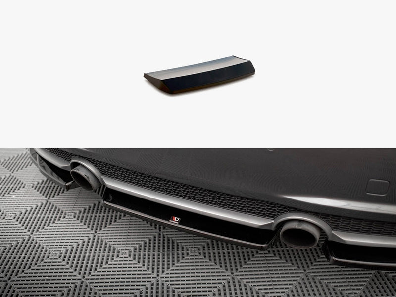 Maxton Design Central Rear Splitter Audi TT S-Line 8S