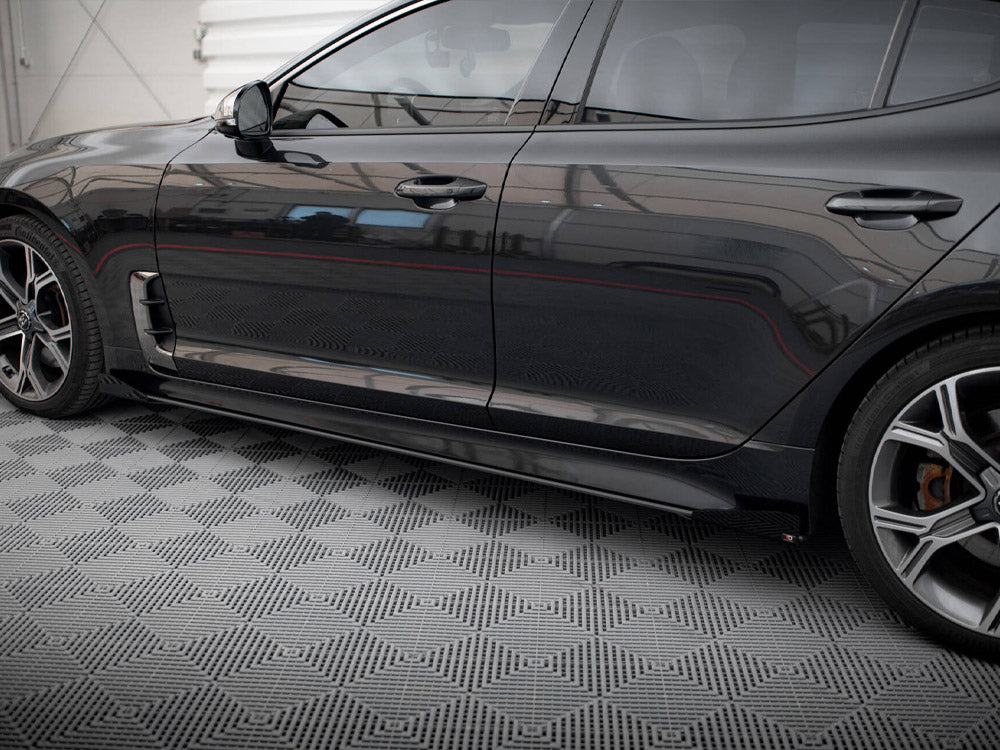 Maxton Design Side Flaps Kia Stinger GT / GT-Line / Standard Mk1