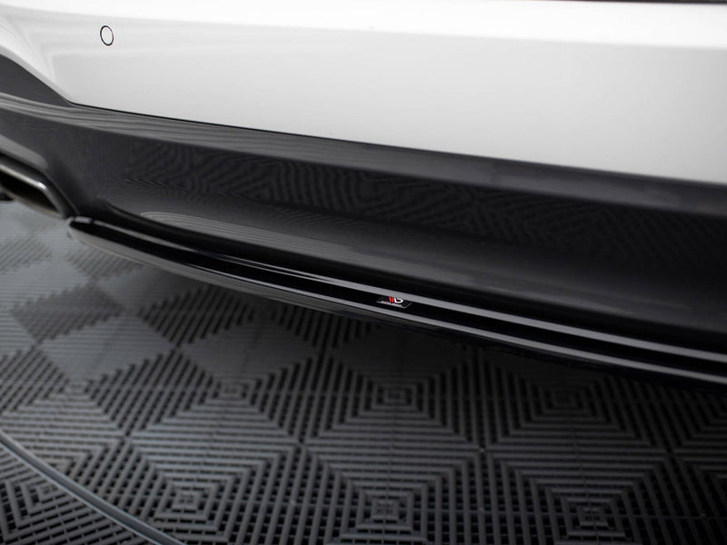 Maxton Design Central Rear Splitter BMW 5 G30 / G31 M-Sport